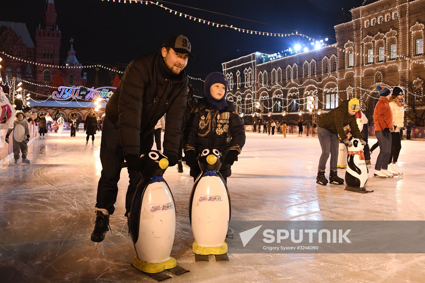 GUM skating rink opens on Red Square