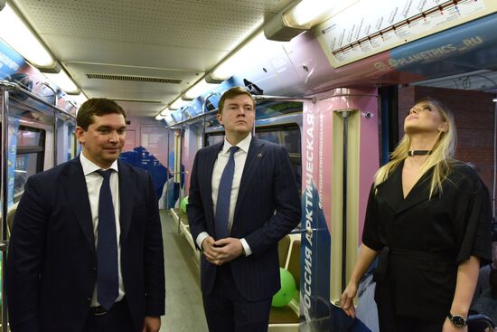 Year of the Environment themed train