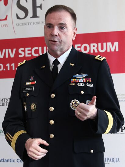News conference of General Ben Hodges in Lviv