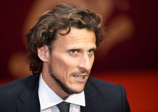 Guests arrive at 2018 FIFA World Cup Final Draw