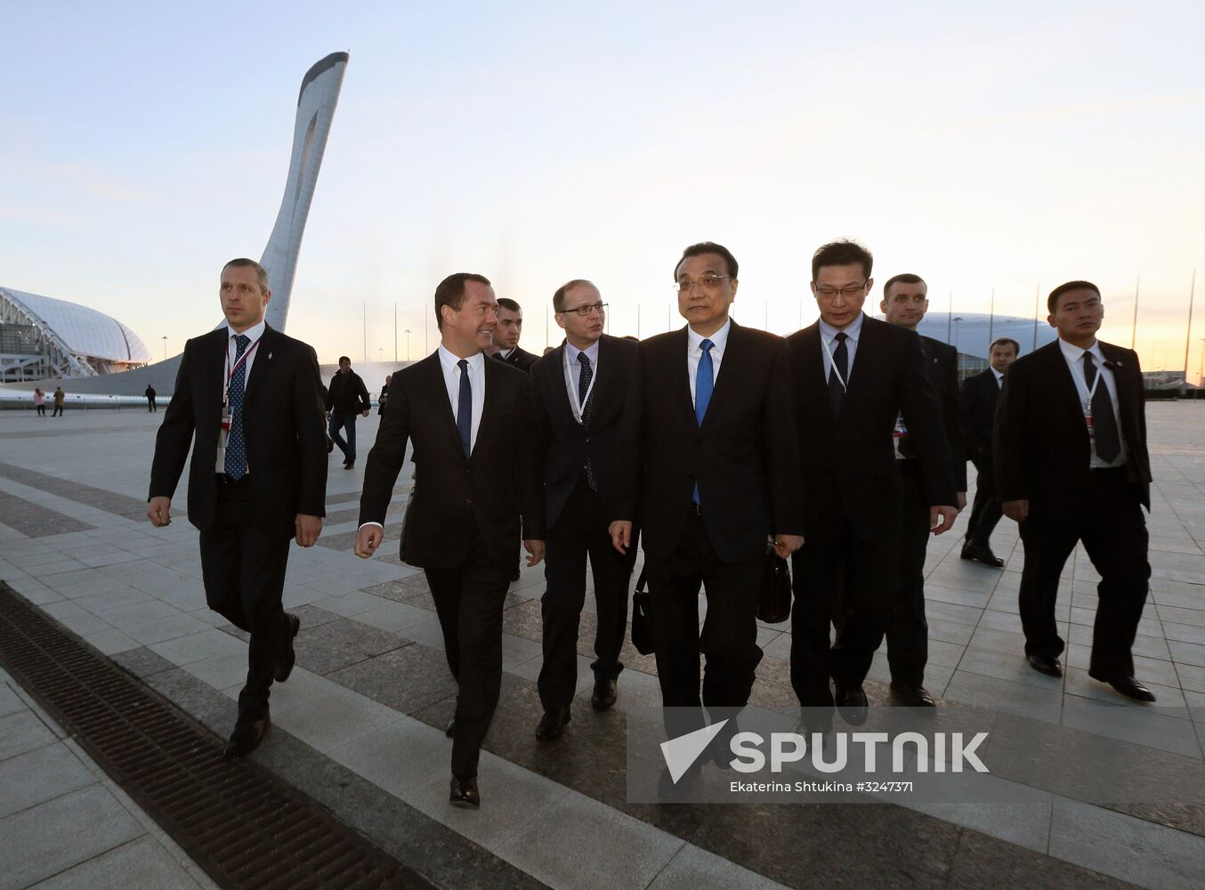 Prime Minister Dmitry Medvedev meets with PRC State Council Premiere Li Keqiang