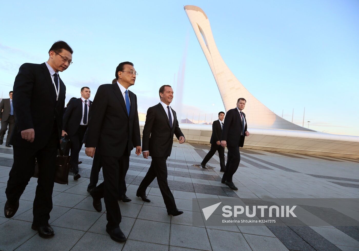 Prime Minister Dmitry Medvedev meets with PRC State Council Premiere Li Keqiang