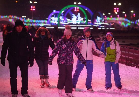 Skating rink opens at VDNKh