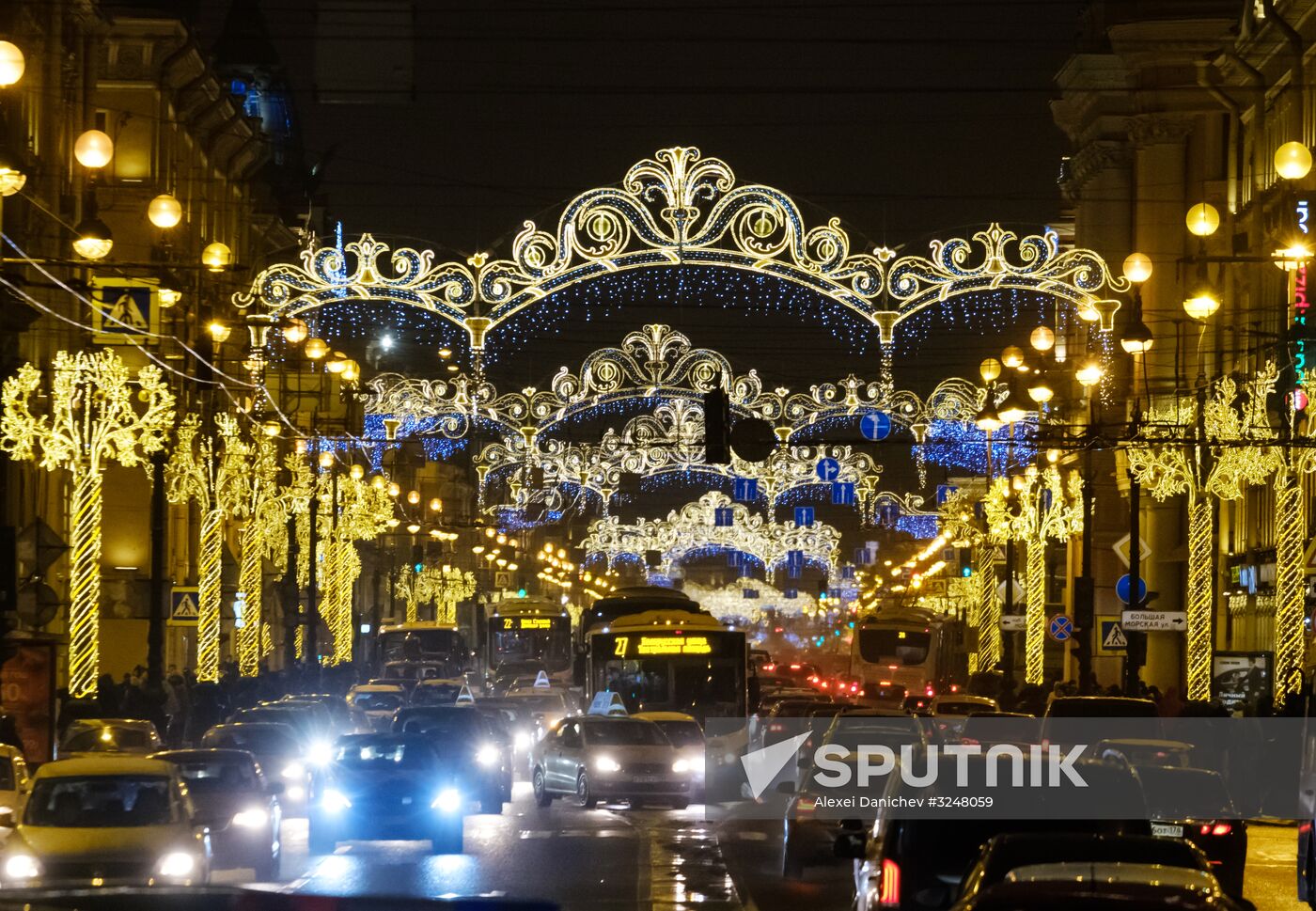 Nevsky Prospekt in St. Petersburg decorated for New Year's Eve