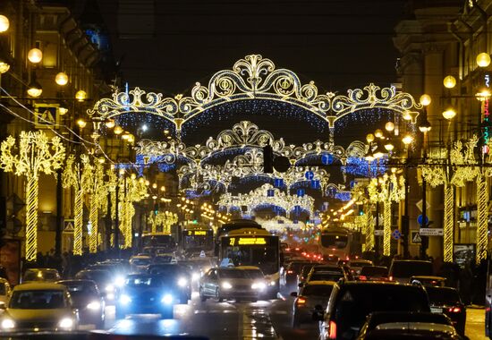 Nevsky Prospekt in St. Petersburg decorated for New Year's Eve