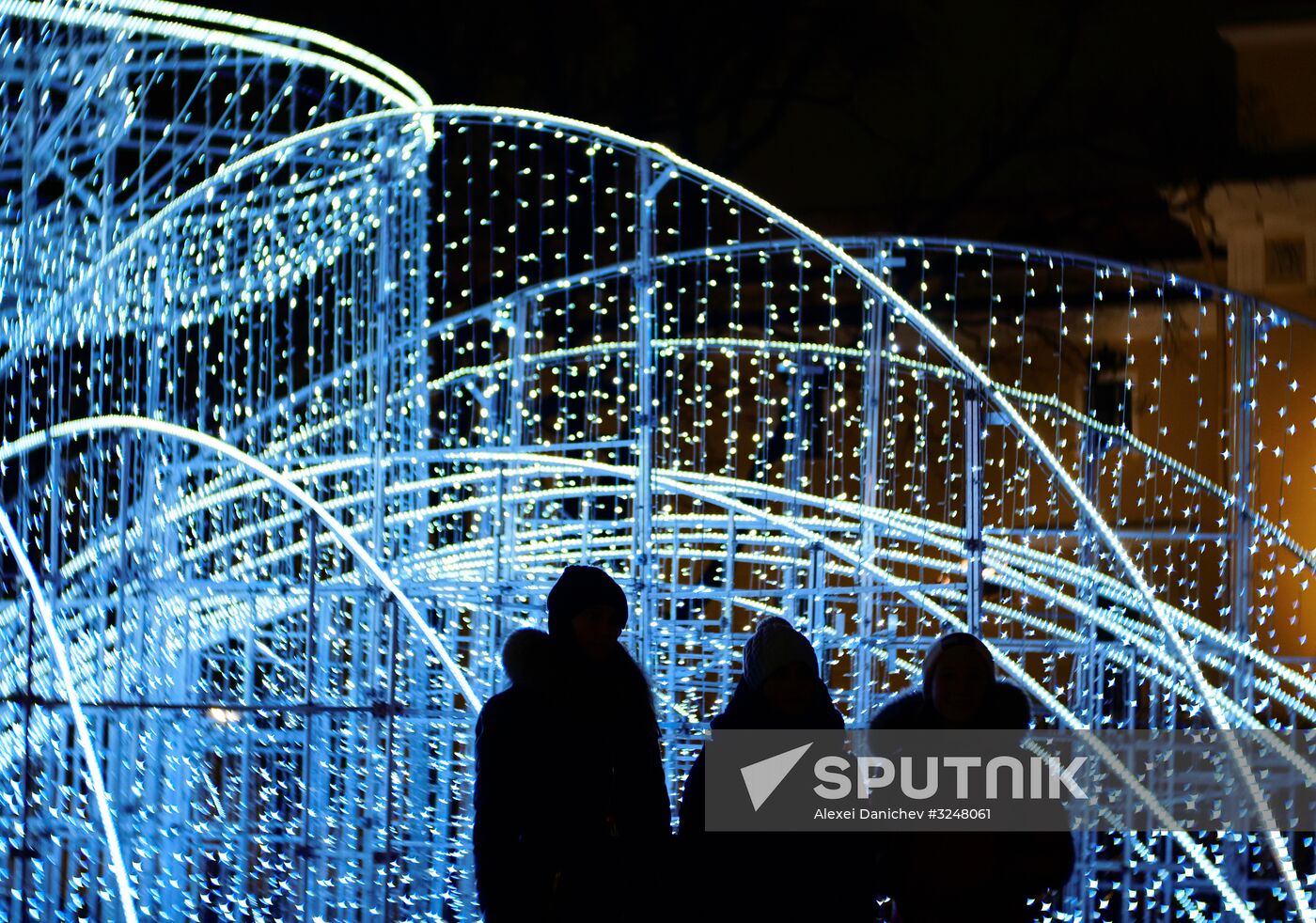 Nevsky Prospekt in St. Petersburg decorated for New Year's Eve