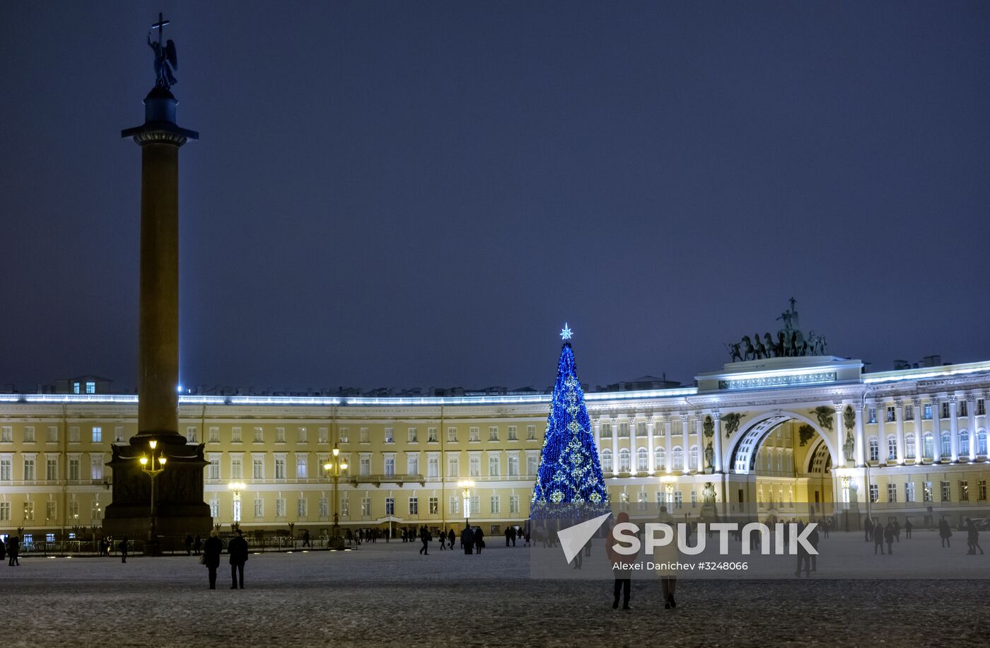 Nevsky Prospekt in St. Petersburg decorated for New Year's Eve