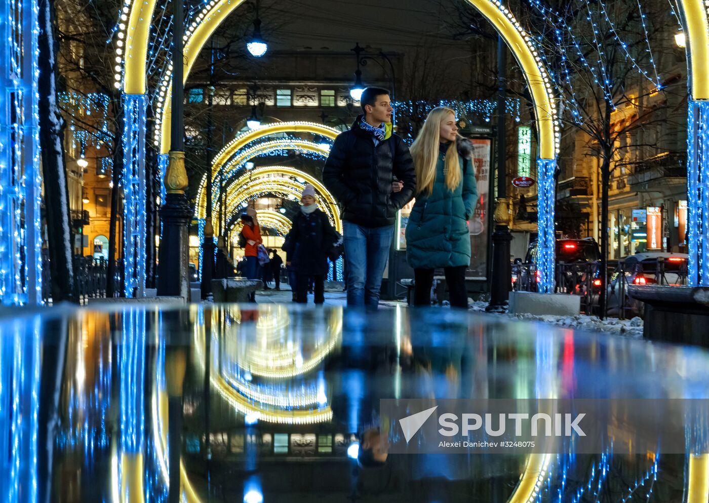 Nevsky Prospekt in St. Petersburg decorated for New Year's Eve