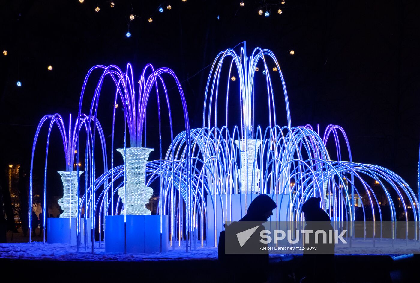 Nevsky Prospekt in St. Petersburg decorated for New Year's Eve