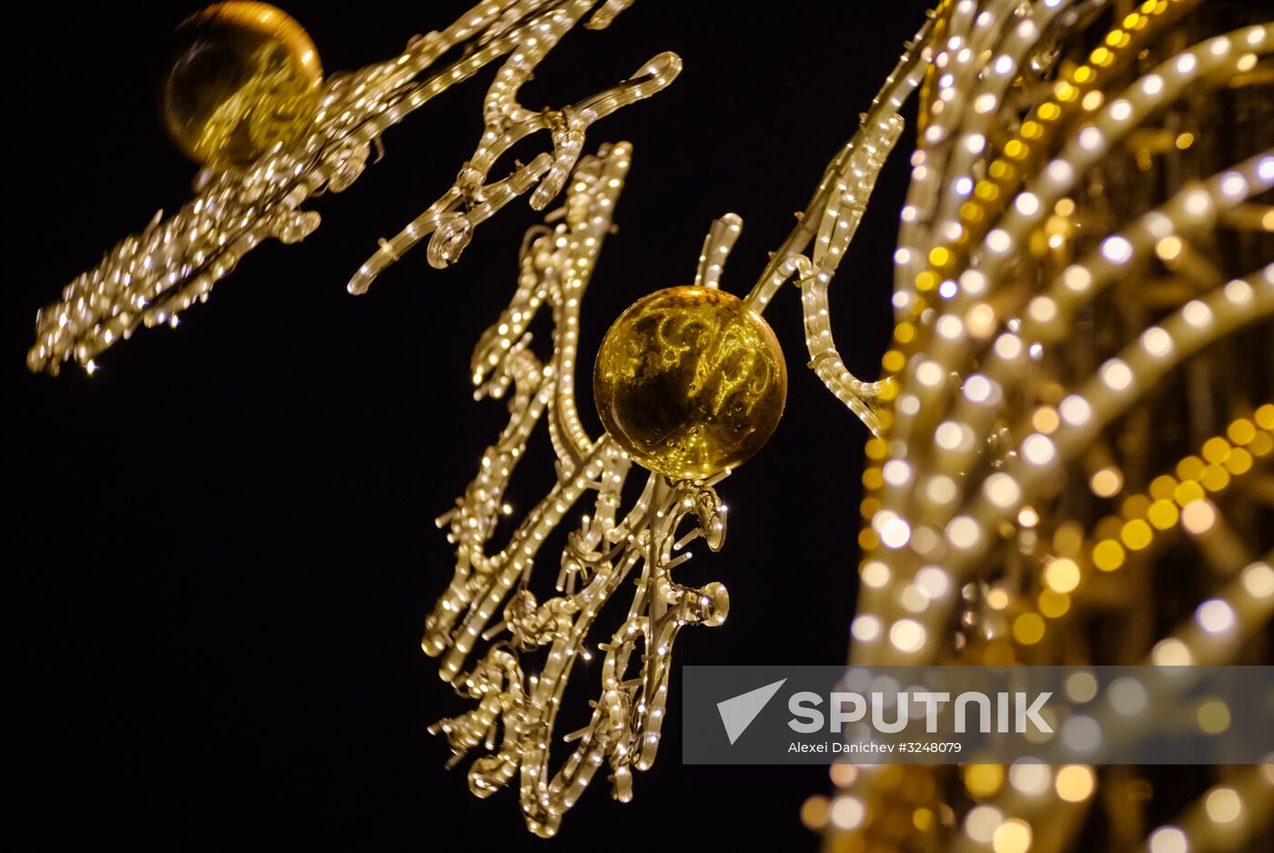 Nevsky Prospekt in St. Petersburg decorated for New Year's Eve