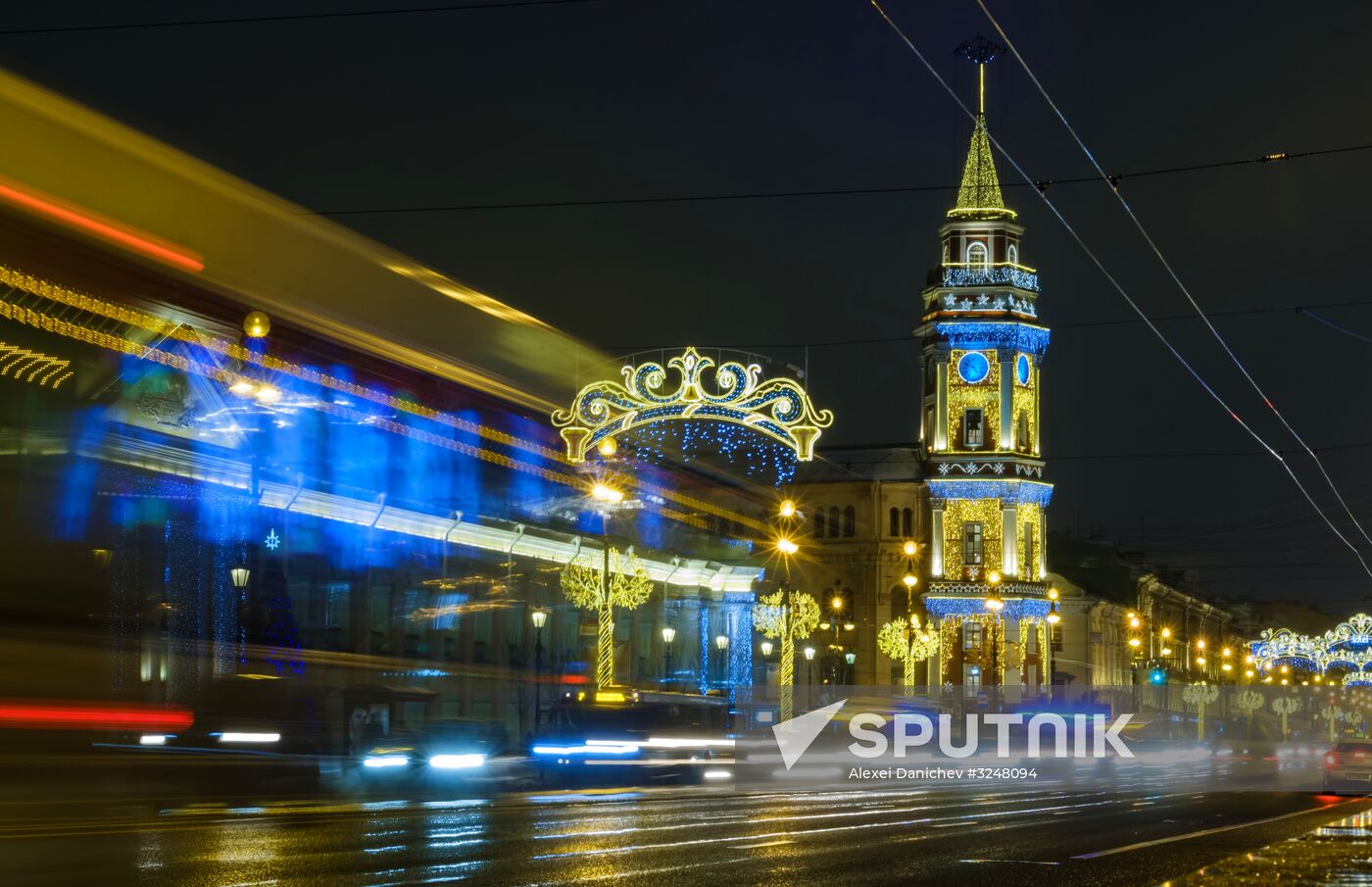 Nevsky Prospekt in St. Petersburg decorated for New Year's Eve