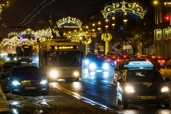 Nevsky Prospekt in St. Petersburg decorated for New Year's Eve