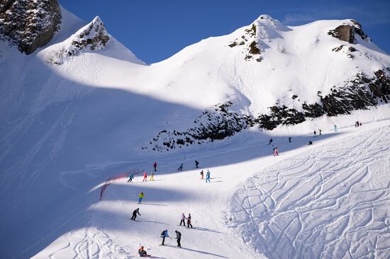 Ski season opens at Gorki Gorod resort in Sochi