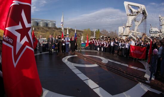 Schoolchildren join Young Army aboard the Moskva cruiser