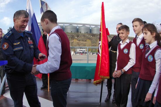 Schoolchildren join Young Army aboard the Moskva cruiser