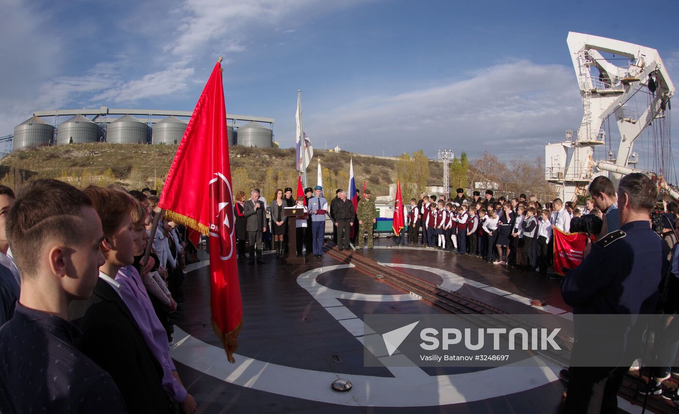 Schoolchildren join Young Army aboard the Moskva cruiser