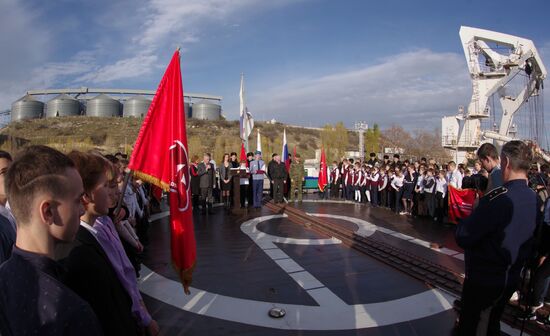 Schoolchildren join Young Army aboard the Moskva cruiser