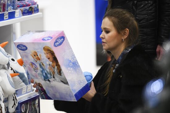 Disney brand shop opened in Moscow