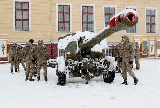 Exhibition of Ukrainian Armed Forces military equipment
