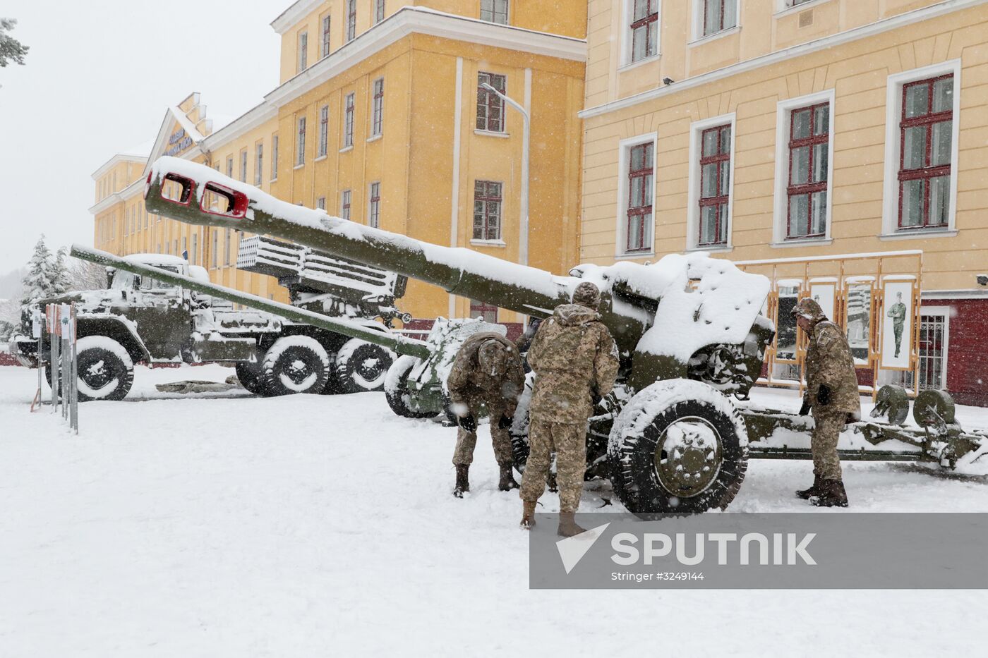 Exhibition of Ukrainian Armed Forces military equipment