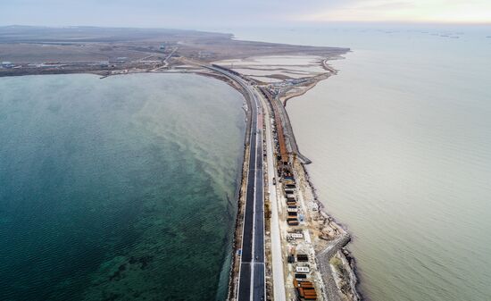 Crimean Bridge under construction