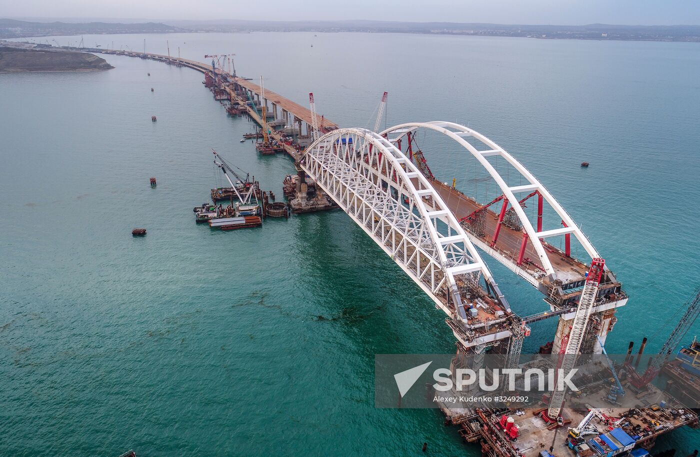 Crimean Bridge under construction