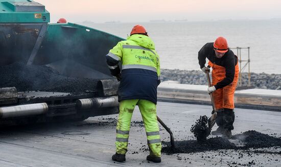 Crimean Bridge under construction