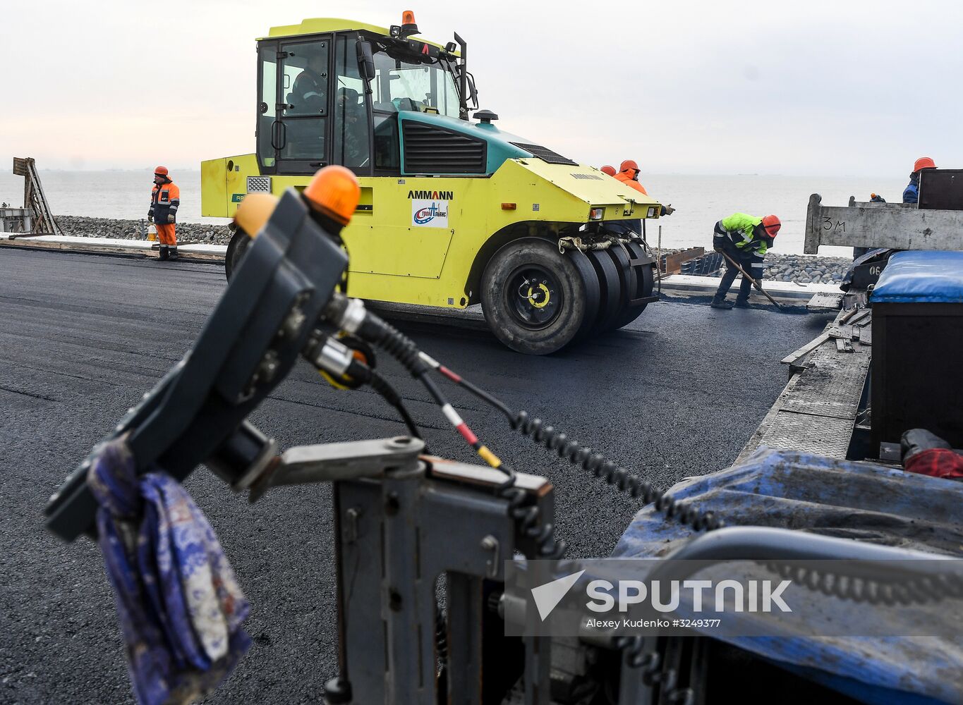 Crimean Bridge under construction
