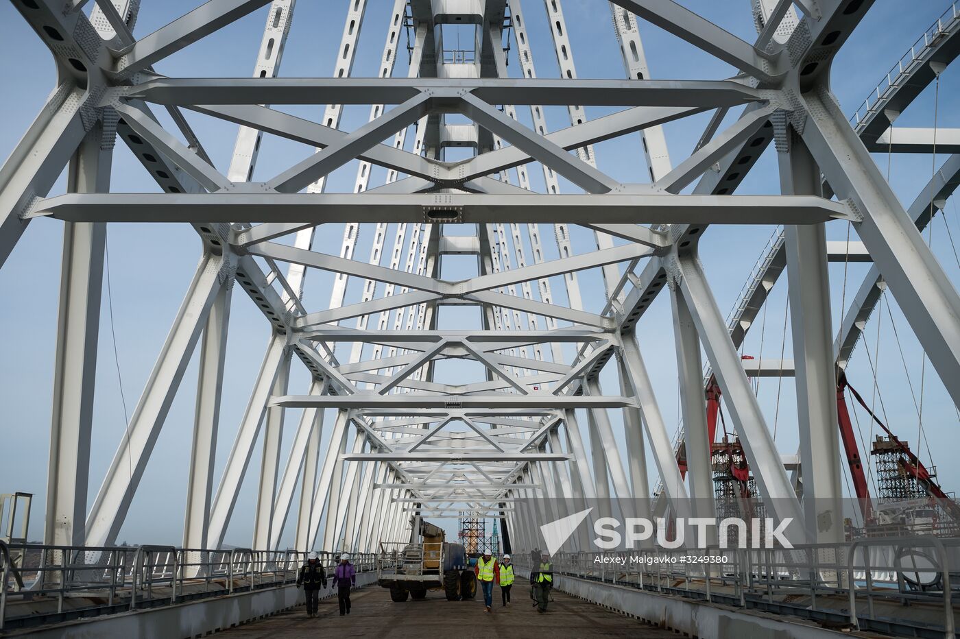 Crimean Bridge under construction