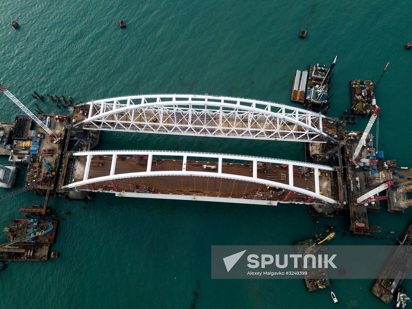 Crimean Bridge under construction