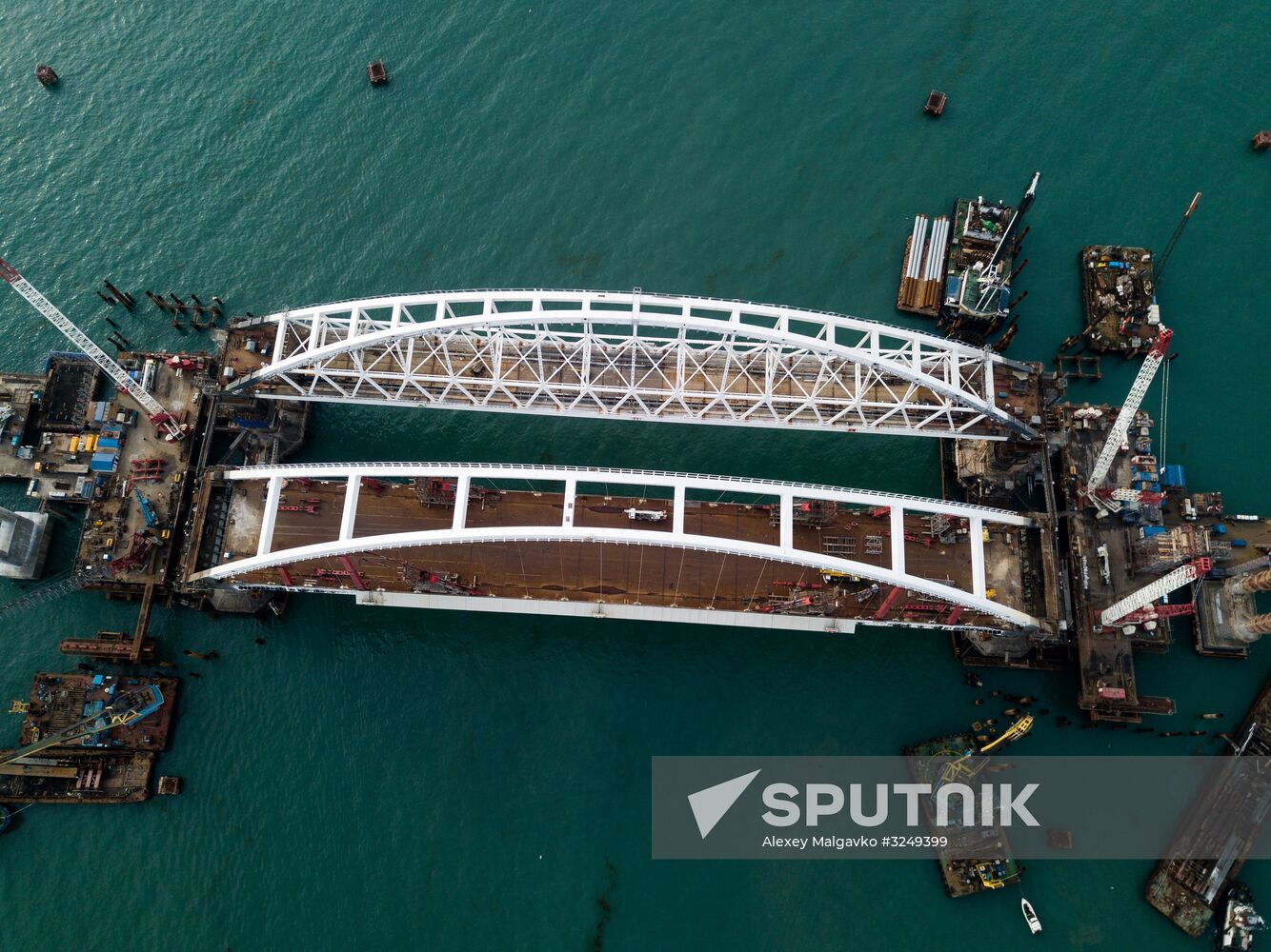 Crimean Bridge under construction