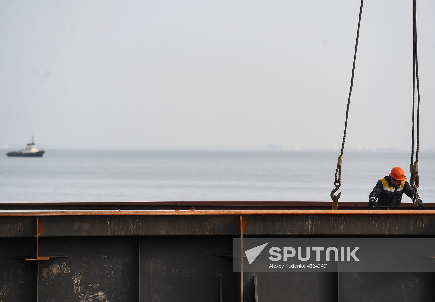 Crimean Bridge under construction