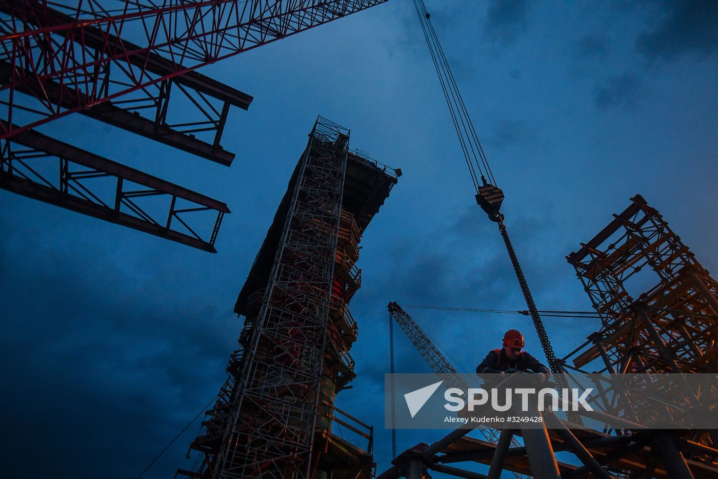 Crimean Bridge under construction