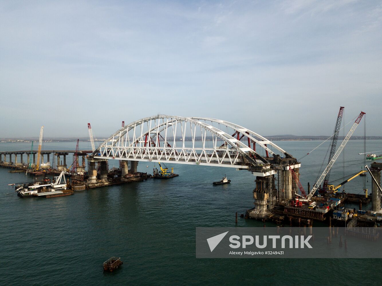 Crimean Bridge under construction