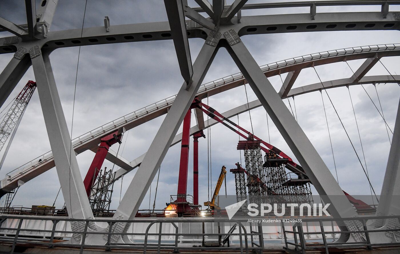 Crimean Bridge under construction