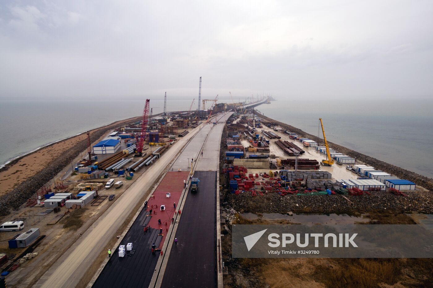 Crimean Bridge under construction