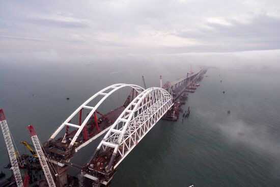 Crimean Bridge under construction