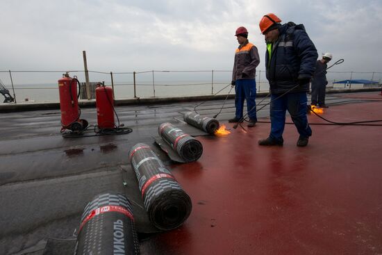 Crimean Bridge under construction