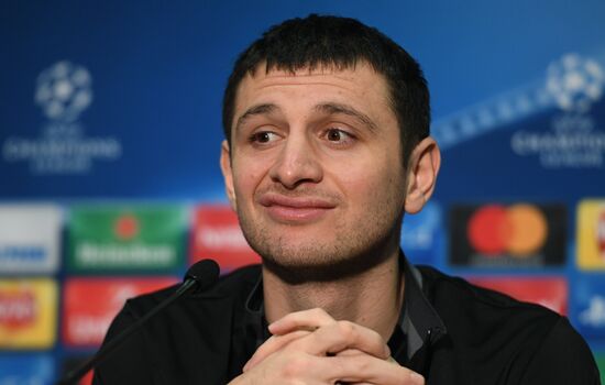 Football. Champions League. CSKA's training session