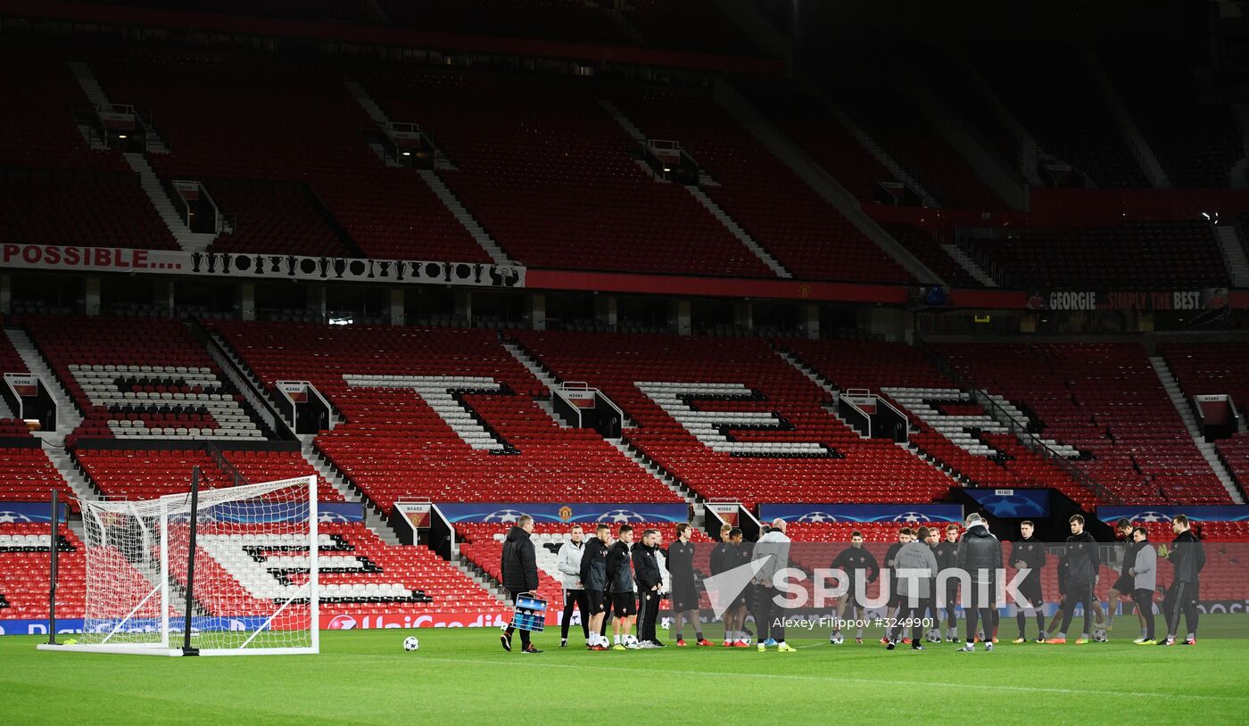Football. Champions League. CSKA's training session