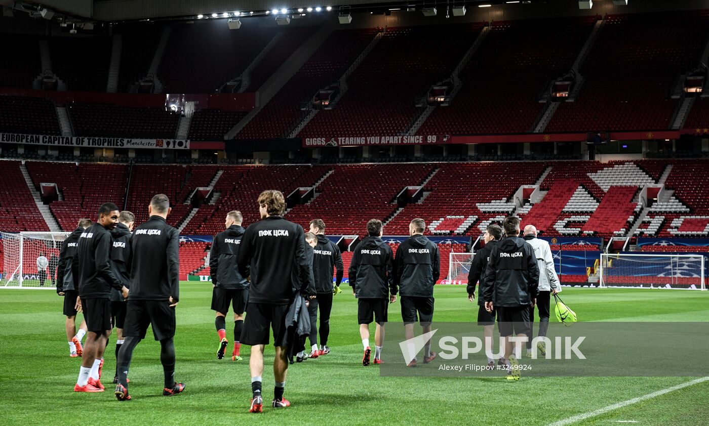Football. Champions League. CSKA's training session