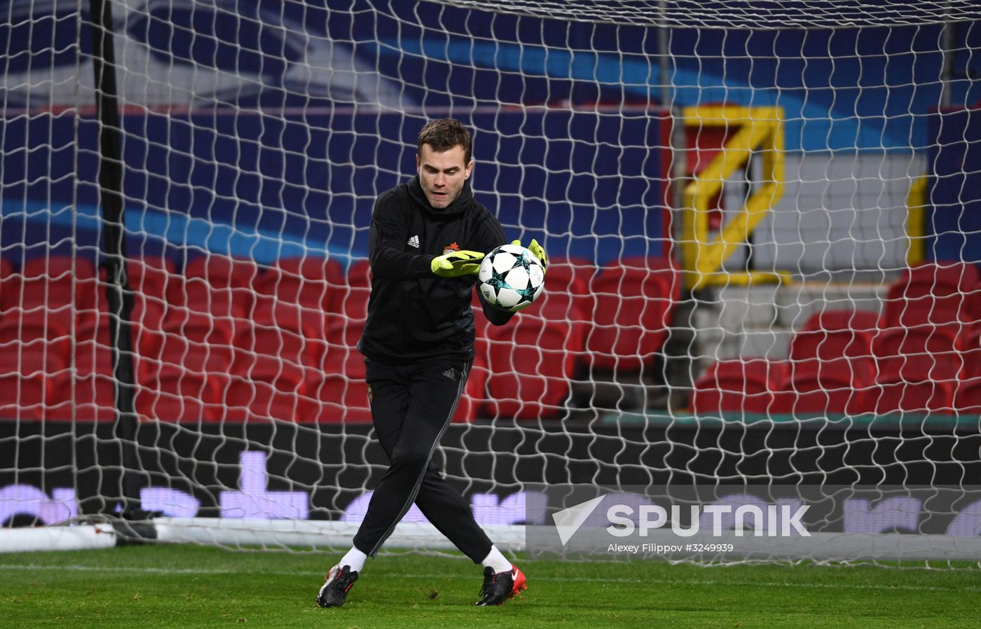 Football. Champions League. CSKA's training session