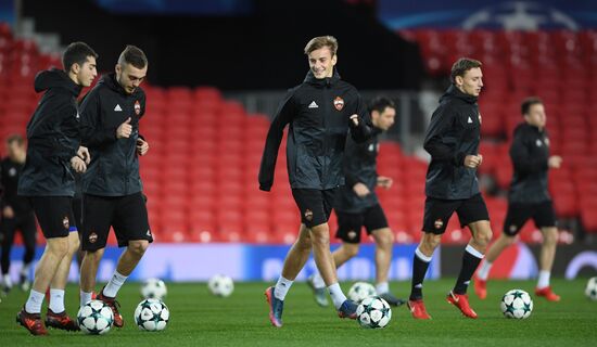 Football. Champions League. CSKA's training session