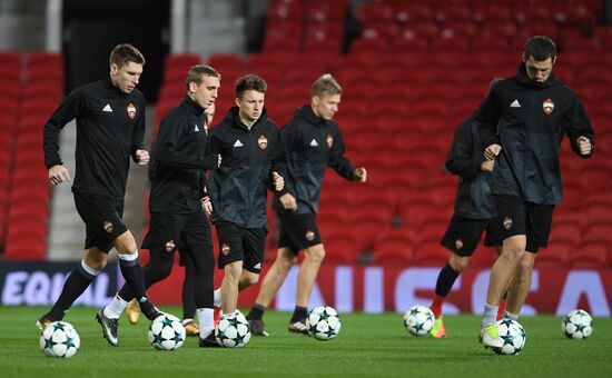 Football. Champions League. CSKA's training session