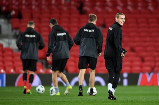 Football. Champions League. CSKA's training session