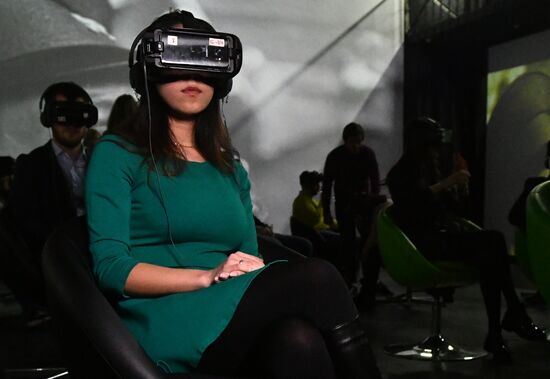 Photo exhibition of RT's project 'Revolution 360'