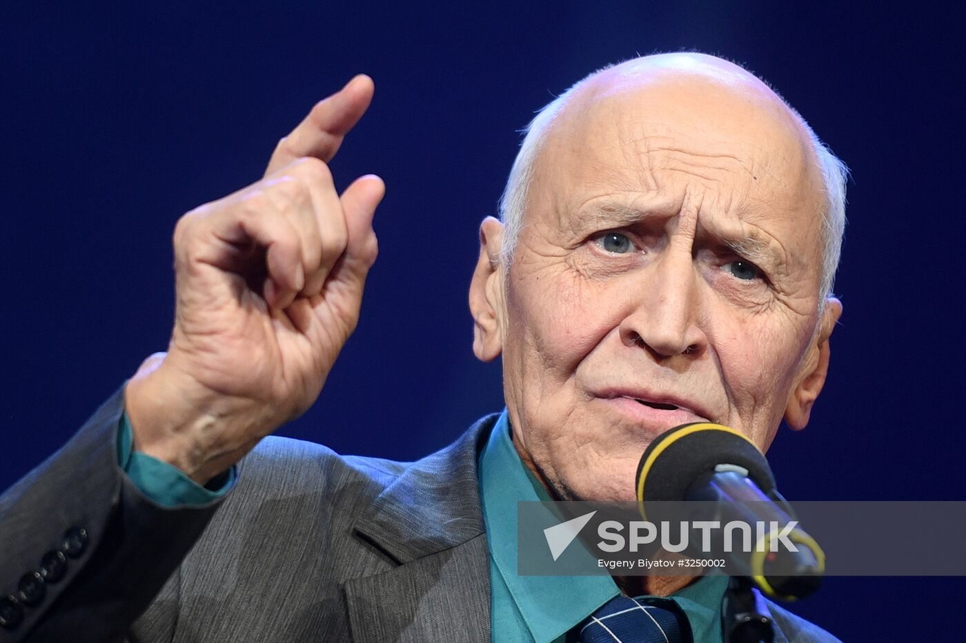 10th Theater-Goer's Star audience awards ceremony