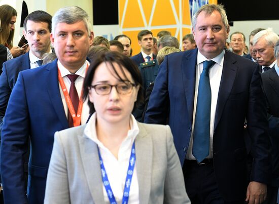 7th International Forum Arctic: Today and the Future. Day two