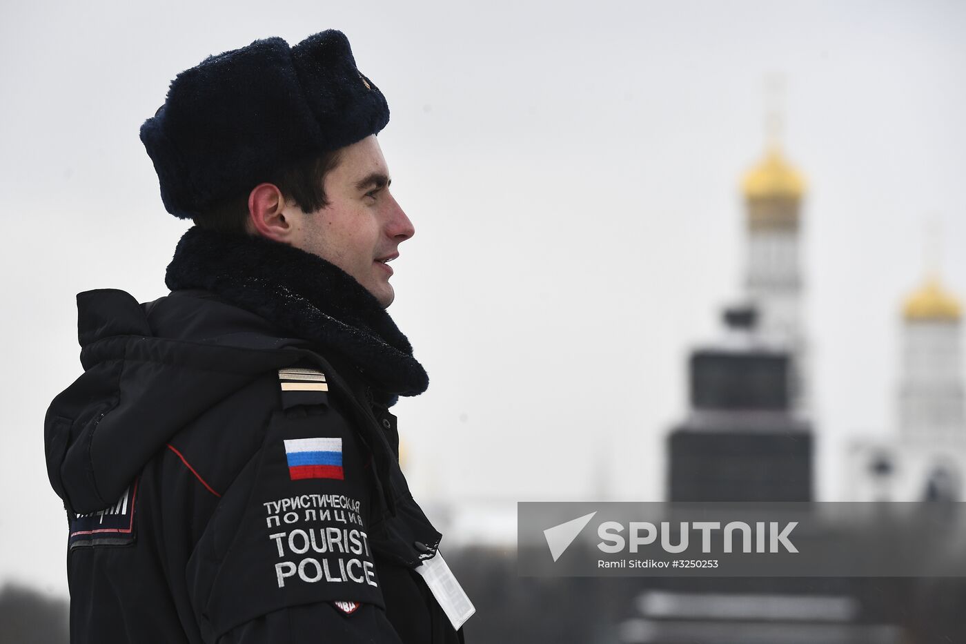Tourist police units patrol central Moscow
