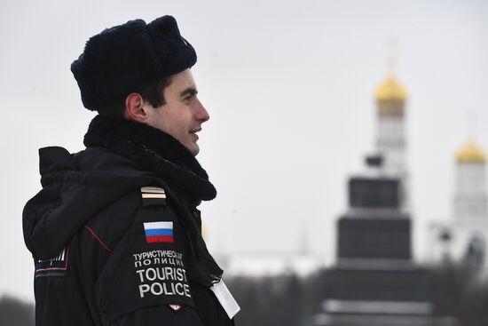 Tourist police units patrol central Moscow